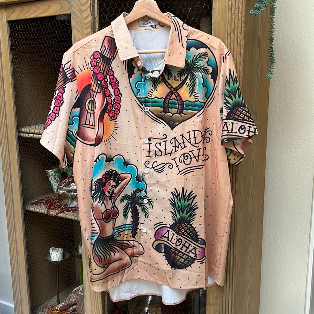Hawalili Hawaiian Art Tattoo Print Short Sleeve Button Down Shirt